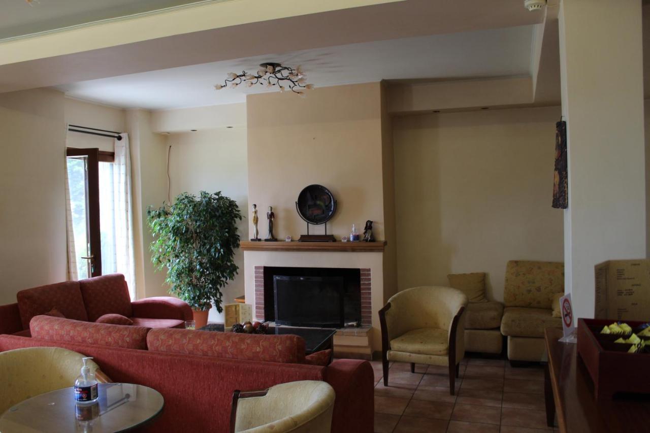 Elatou Hotel Ano Chora Eksteriør billede